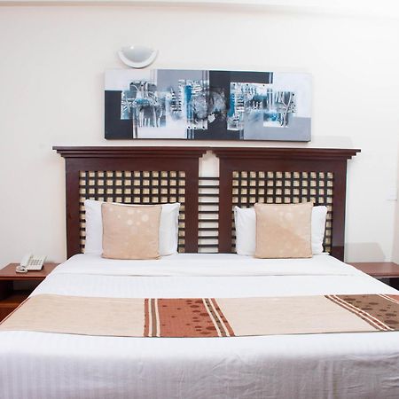 Cranes Suites Hotel Кітале Екстер'єр фото